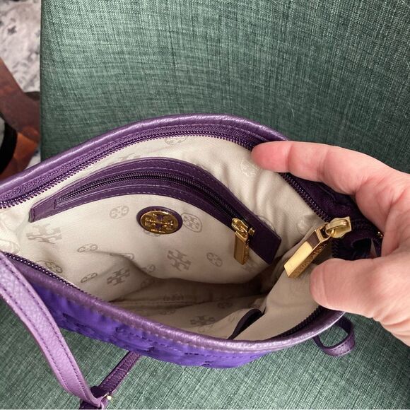 Tory Burch Women’s embroidered logo purple crossbody purse bag - EUC! - Picture 11 of 12
